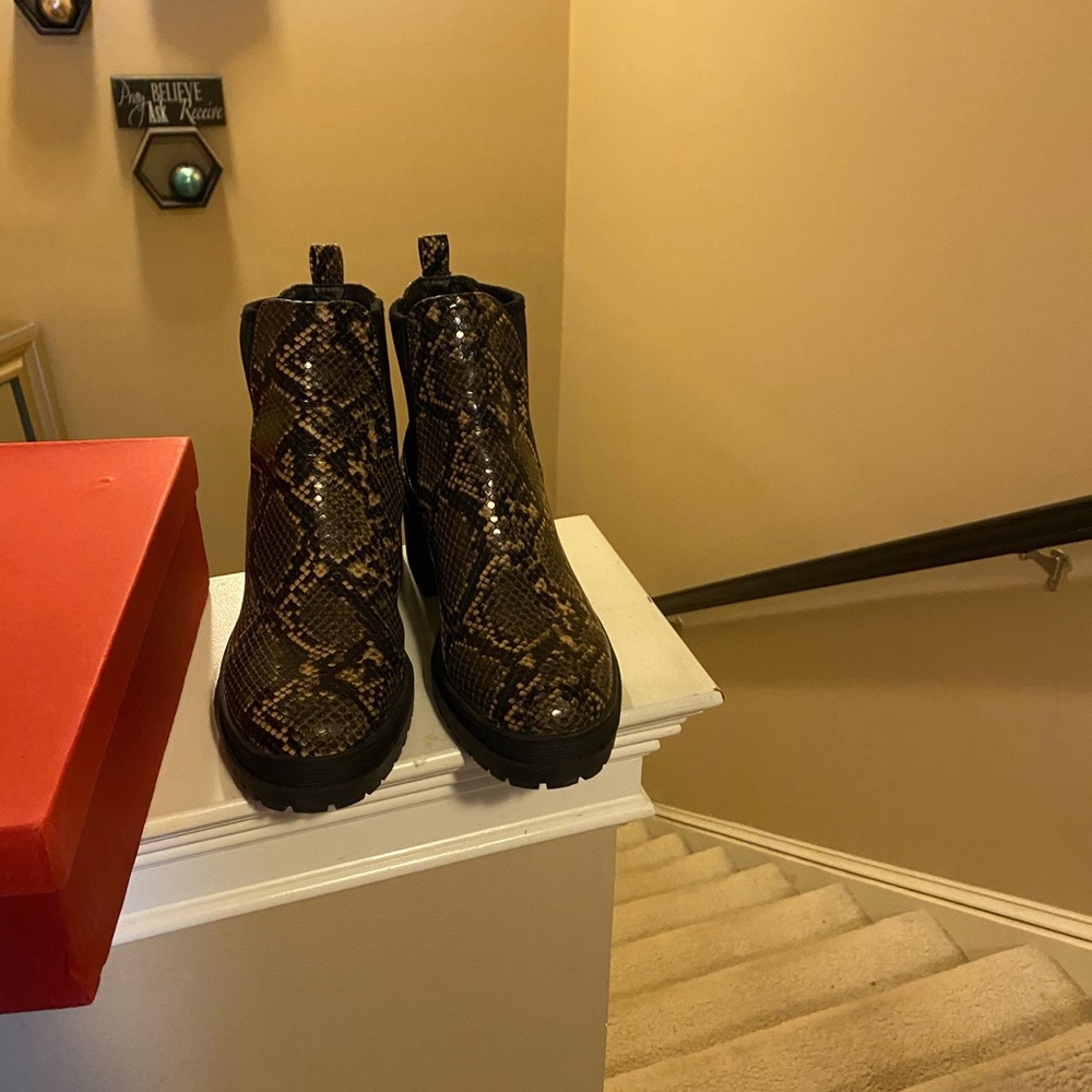 Ankle boot
